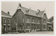 Prentbriefkaart Postkantoor Zuidhorn 1960
